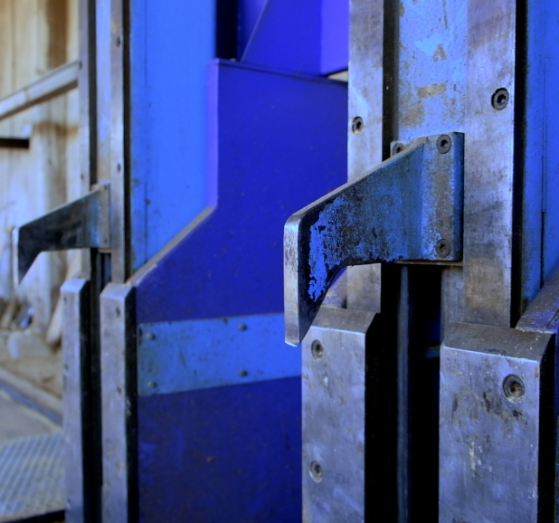 2 BABALI ÜZERİNDEN KUMANDALI TOMRUK ARABASI